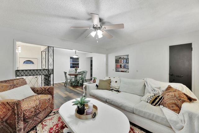 2431 N Somerset Ave, Wichita, KS 67204