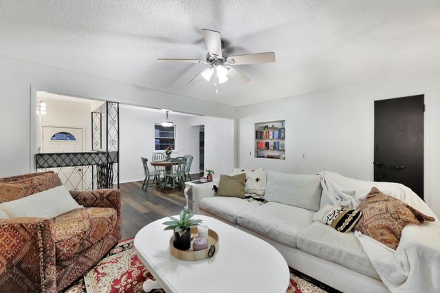 2431 N Somerset Ave, Wichita, KS 67204