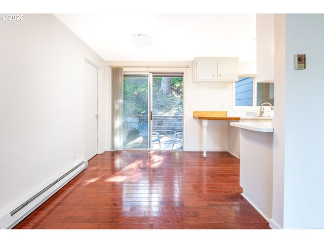 4865 WHITEAKER St, Eugene, OR 97405