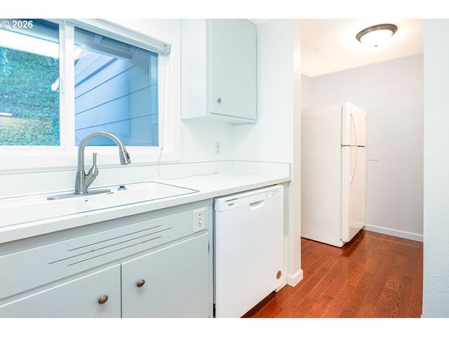 4865 WHITEAKER St, Eugene, OR 97405