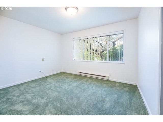 4865 WHITEAKER St, Eugene, OR 97405