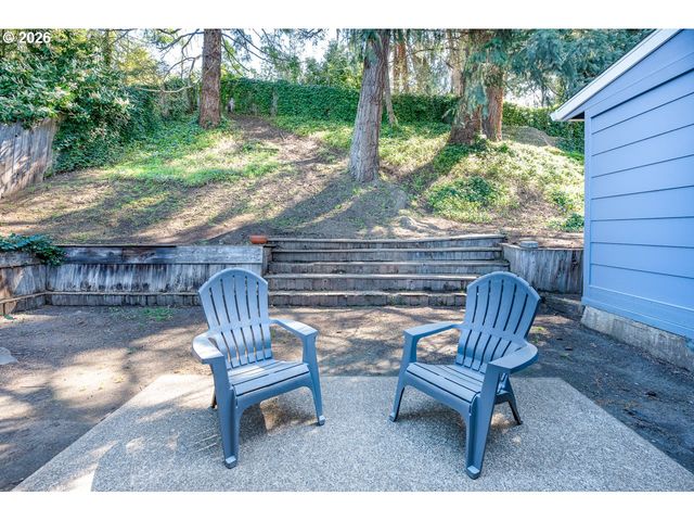 4865 WHITEAKER St, Eugene, OR 97405