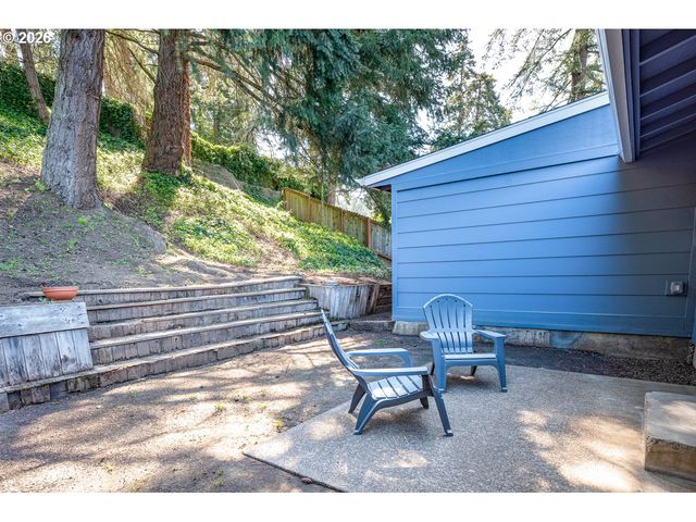 4865 WHITEAKER St, Eugene, OR 97405