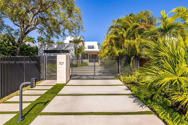 707 NE 77th Street, Miami, FL 33138