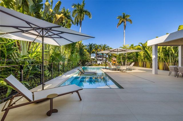 707 NE 77th Street, Miami, FL 33138