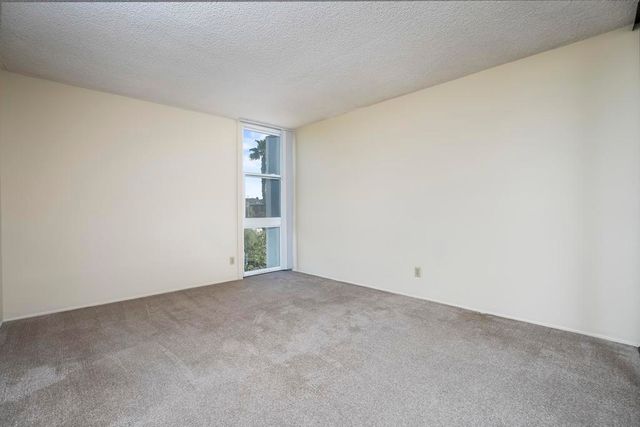 3050 Rue Dorleans 429, San Diego, CA 92110