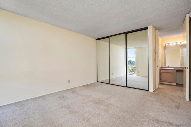 3050 Rue Dorleans 429, San Diego, CA 92110