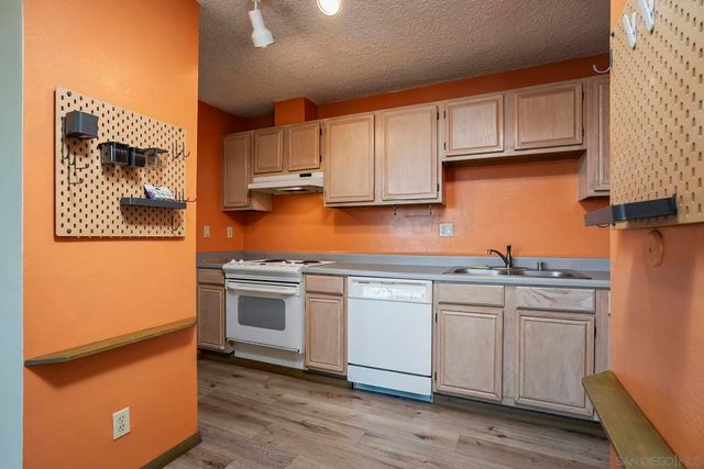 3050 Rue Dorleans 429, San Diego, CA 92110