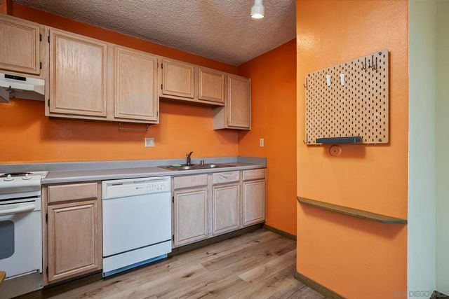 3050 Rue Dorleans 429, San Diego, CA 92110