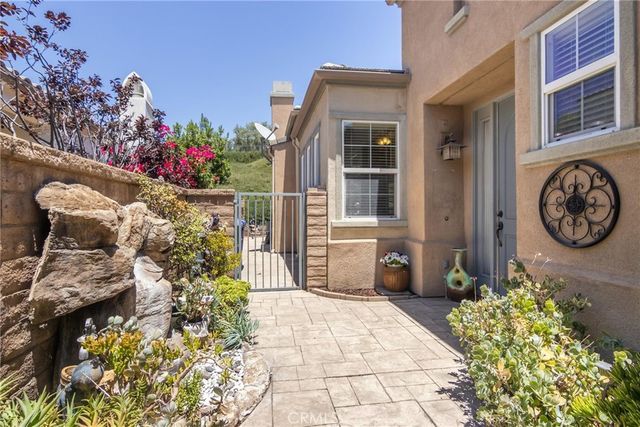 23740 Spruce Meadow Court, Valencia, CA 91354