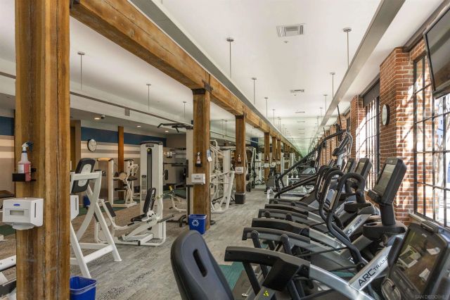 500 W Harbor Blvd 808, San Diego, CA 92101