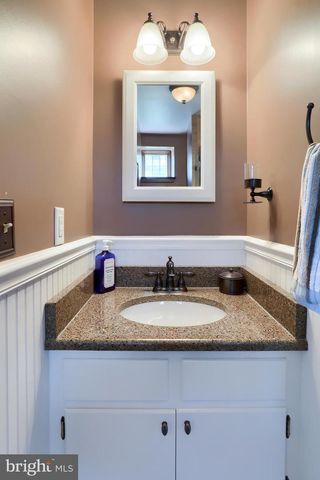 80 SCHOOL HOUSE RD, Lancaster, PA 17603