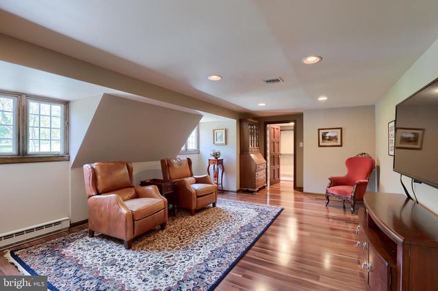 80 SCHOOL HOUSE RD, Lancaster, PA 17603