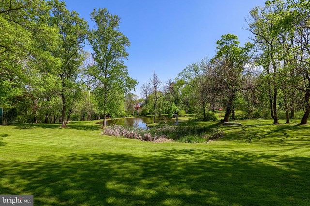 80 SCHOOL HOUSE RD, Lancaster, PA 17603