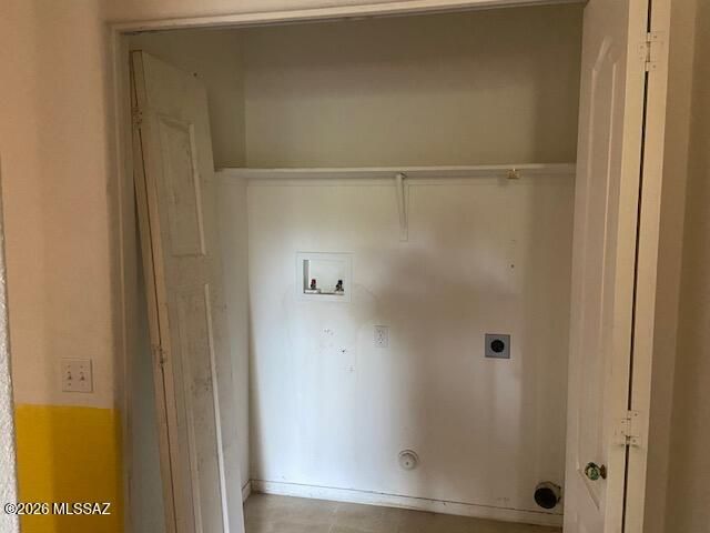 9237 E Corte Arroyo Antiguo, Tucson, AZ 85710