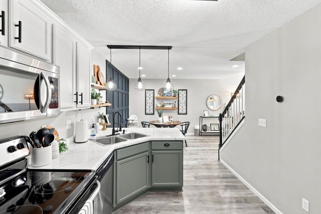 14117 Alabama Avenue S, Savage, MN 55378
