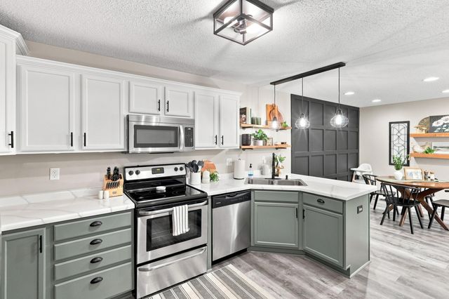 14117 Alabama Avenue S, Savage, MN 55378
