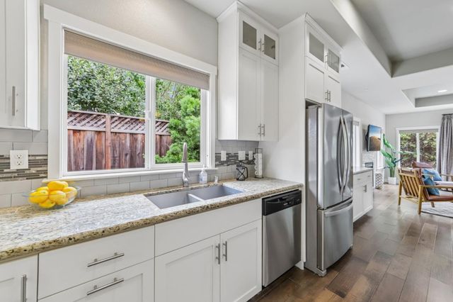 15 Colleen Way, Campbell, CA 95008