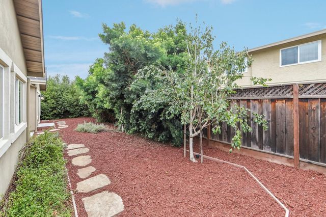 15 Colleen Way, Campbell, CA 95008