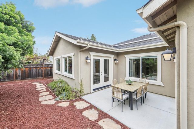 15 Colleen Way, Campbell, CA 95008