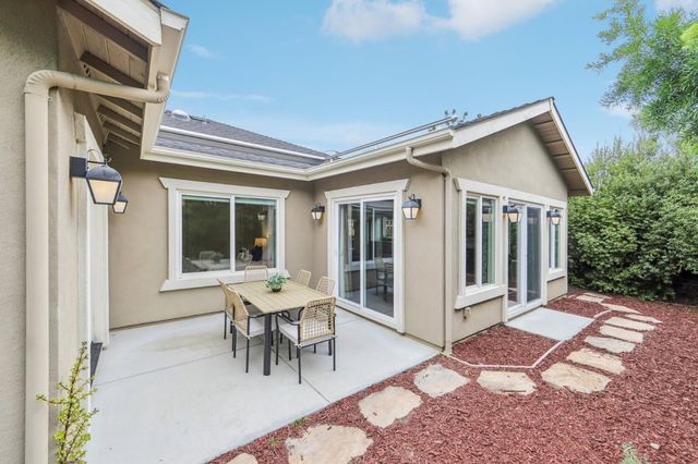 15 Colleen Way, Campbell, CA 95008