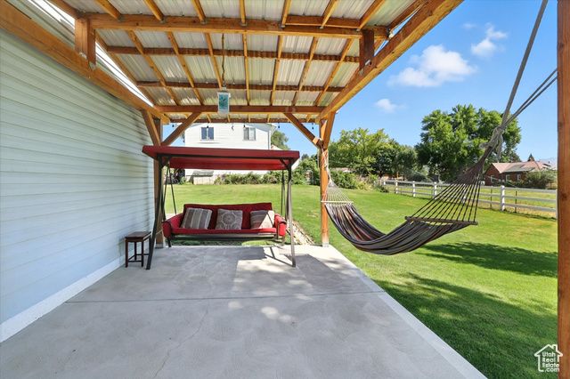 136 S 200 W, Wellsville, UT 84339