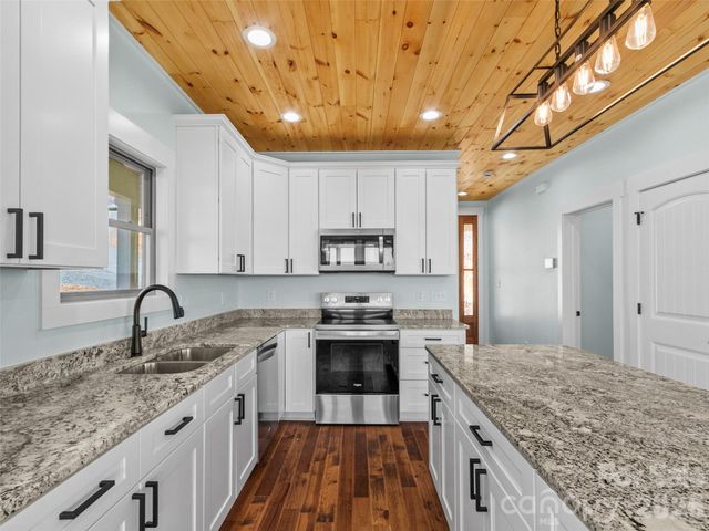 2272 Pinnacle Parkway, Union Mills, NC 28167