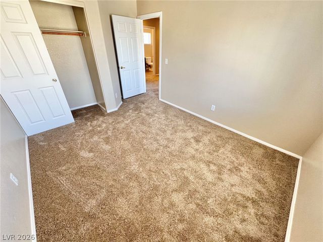 8121 Retriever Avenue, Las Vegas, NV 89147