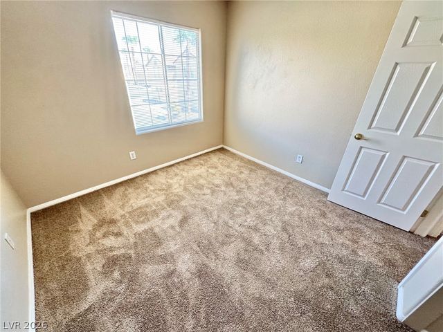 8121 Retriever Avenue, Las Vegas, NV 89147