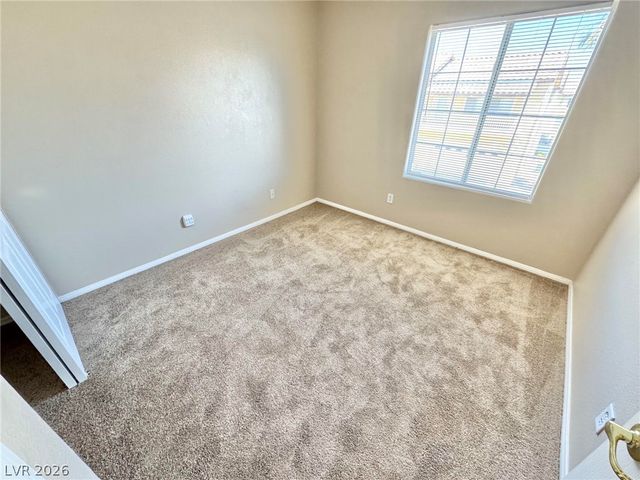 8121 Retriever Avenue, Las Vegas, NV 89147