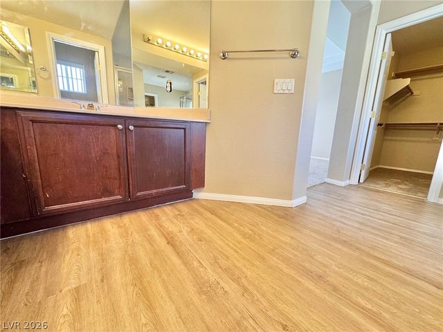 8121 Retriever Avenue, Las Vegas, NV 89147