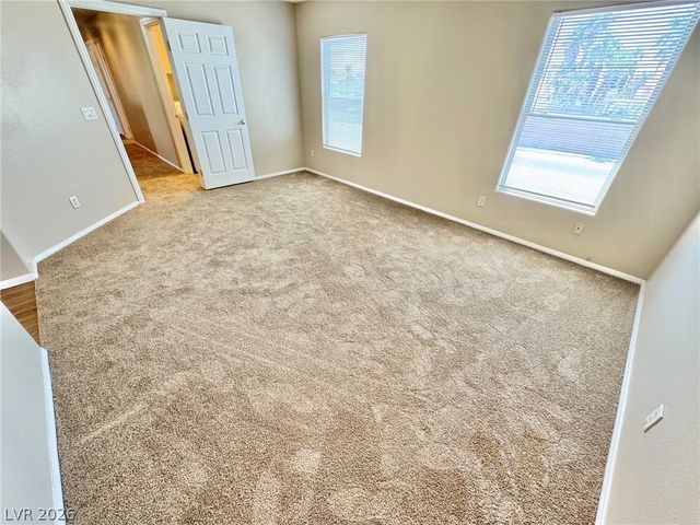 8121 Retriever Avenue, Las Vegas, NV 89147