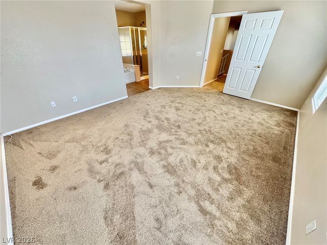 8121 Retriever Avenue, Las Vegas, NV 89147