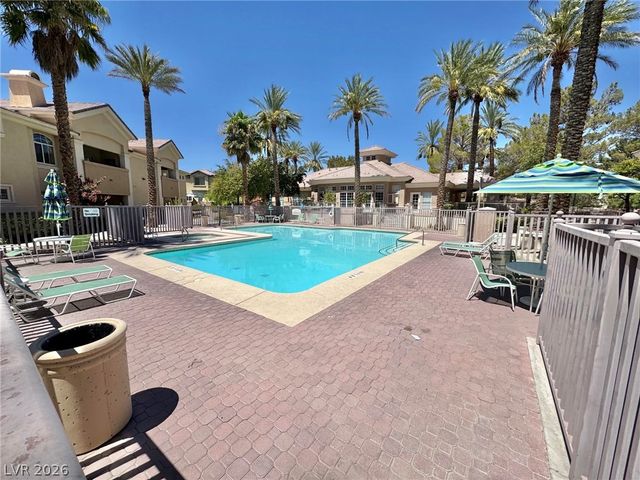 8121 Retriever Avenue, Las Vegas, NV 89147