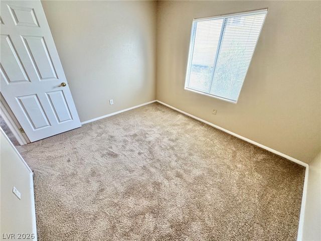 8121 Retriever Avenue, Las Vegas, NV 89147
