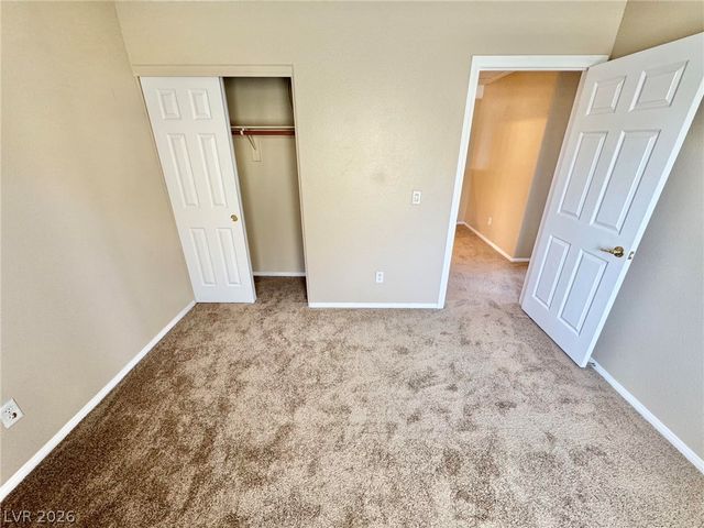 8121 Retriever Avenue, Las Vegas, NV 89147