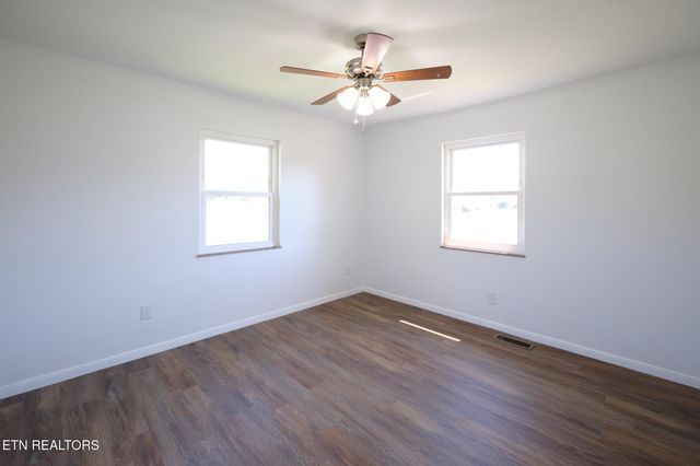 2107 Tipton Station Rd, Knoxville, TN 37920