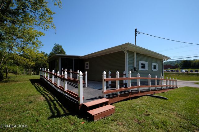 2107 Tipton Station Rd, Knoxville, TN 37920