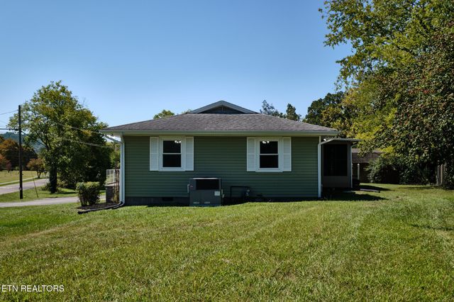 2107 Tipton Station Rd, Knoxville, TN 37920