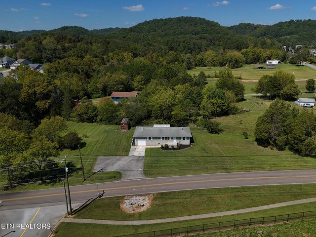 2107 Tipton Station Rd, Knoxville, TN 37920