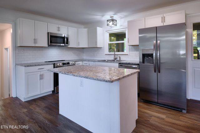 2107 Tipton Station Rd, Knoxville, TN 37920