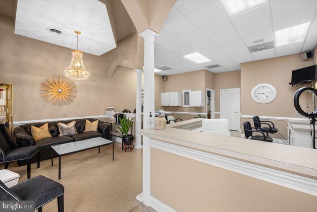 3050-S104 VALLEY AVE #104, Winchester, VA 22601