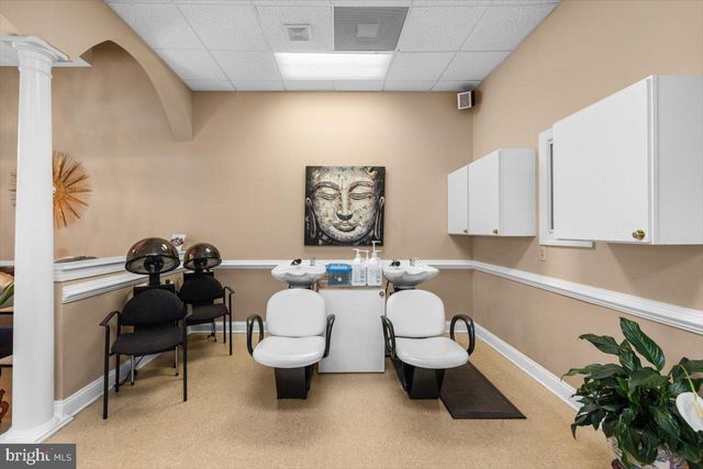 3050-S104 VALLEY AVE #104, Winchester, VA 22601