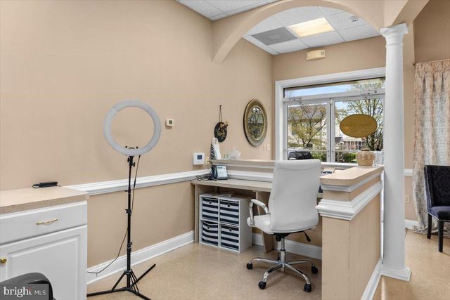 3050-S104 VALLEY AVE #104, Winchester, VA 22601