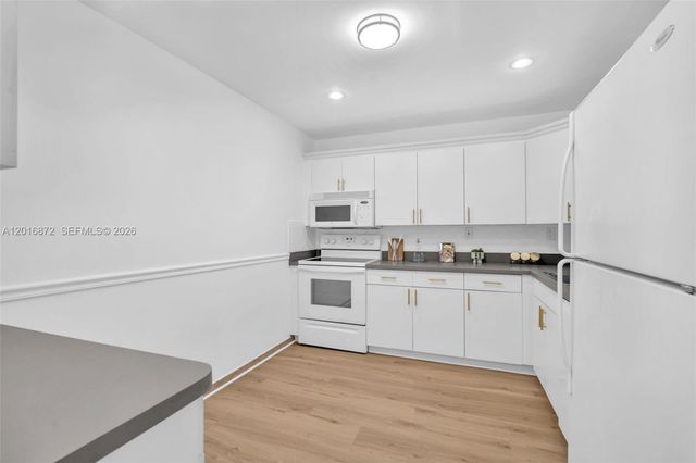 8280 SW 24th Street 7311, North Lauderdale, FL 33068