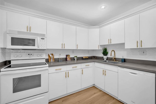 8280 SW 24th Street 7311, North Lauderdale, FL 33068