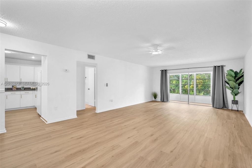 8280 SW 24th Street 7311, North Lauderdale, FL 33068