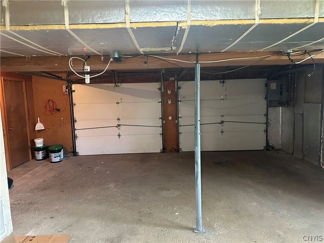 531 Cedarbrook Crescent, Utica, NY 13502
