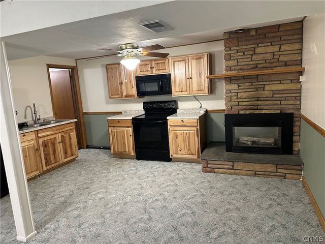 531 Cedarbrook Crescent, Utica, NY 13502