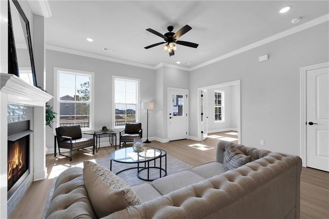 2908 SW Arlington Boulevard, Bentonville, AR 72713